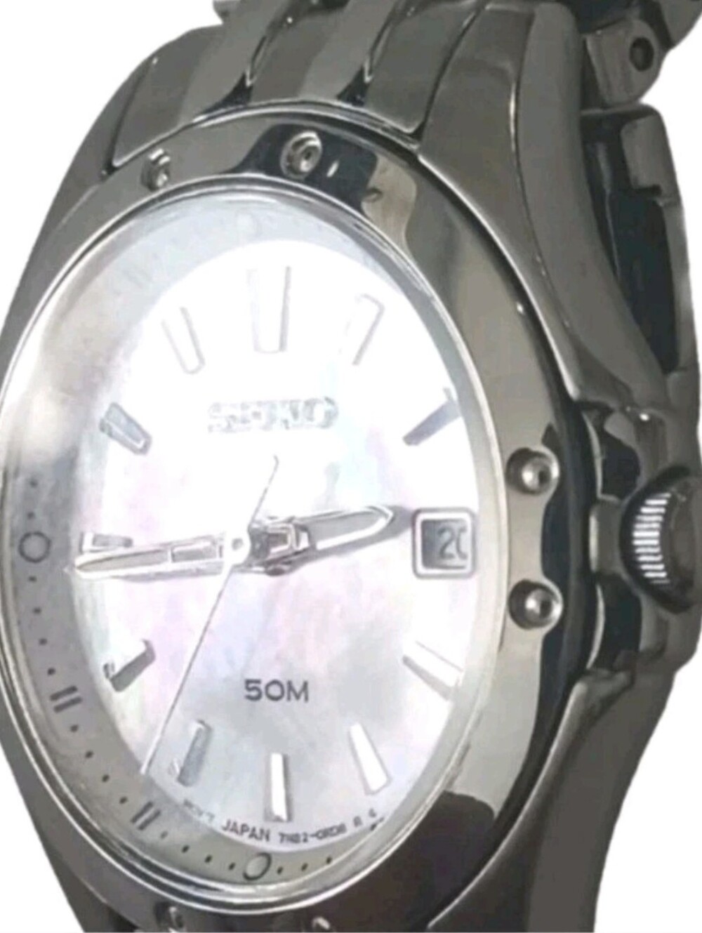 Seiko 7N82-0GR0 MOP Date Women's Watch. - Picture 4 of 12